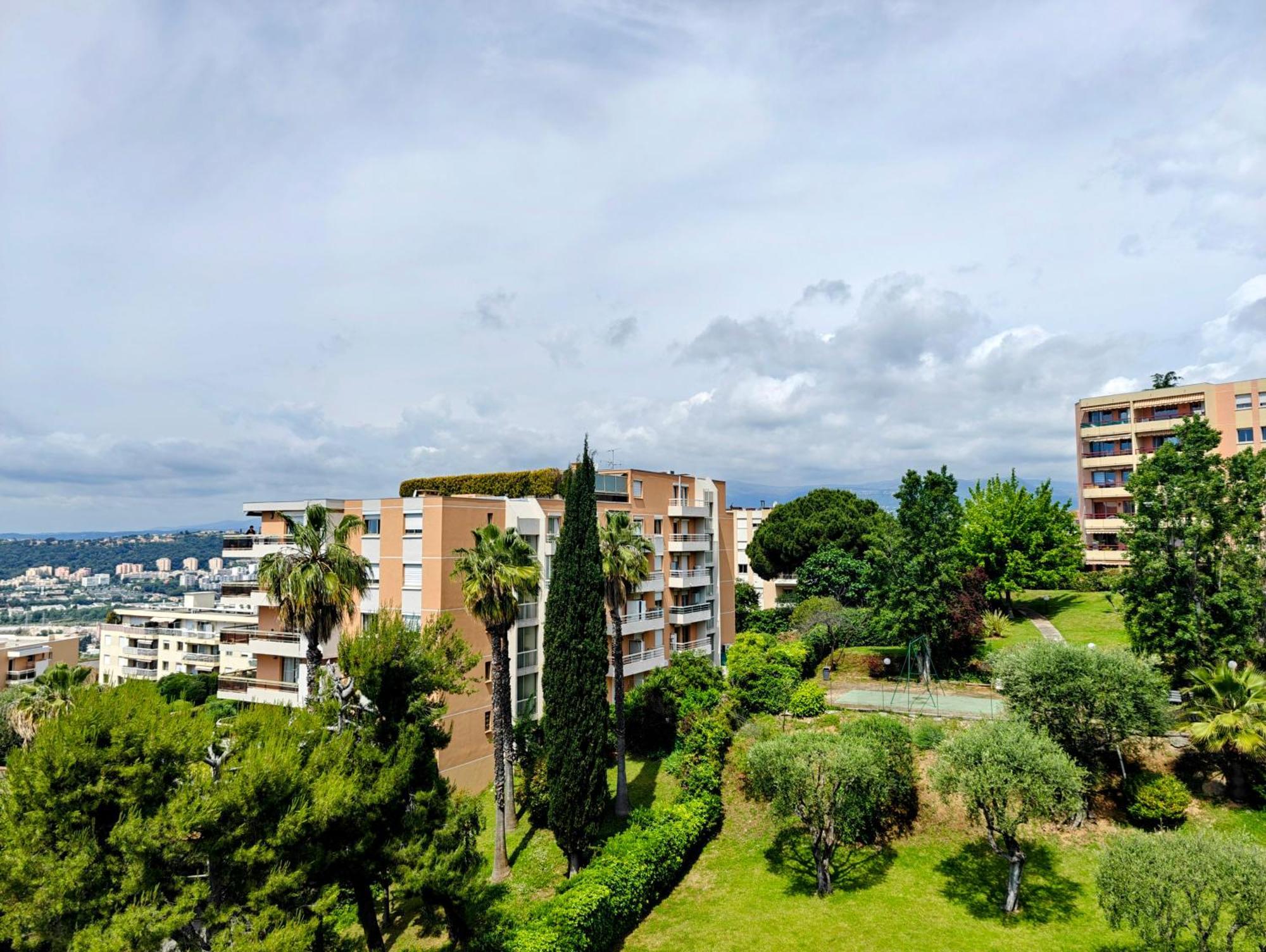 2 Bedroom Flat With Terrasse & Car-Park Nice Ouest Eksteriør billede